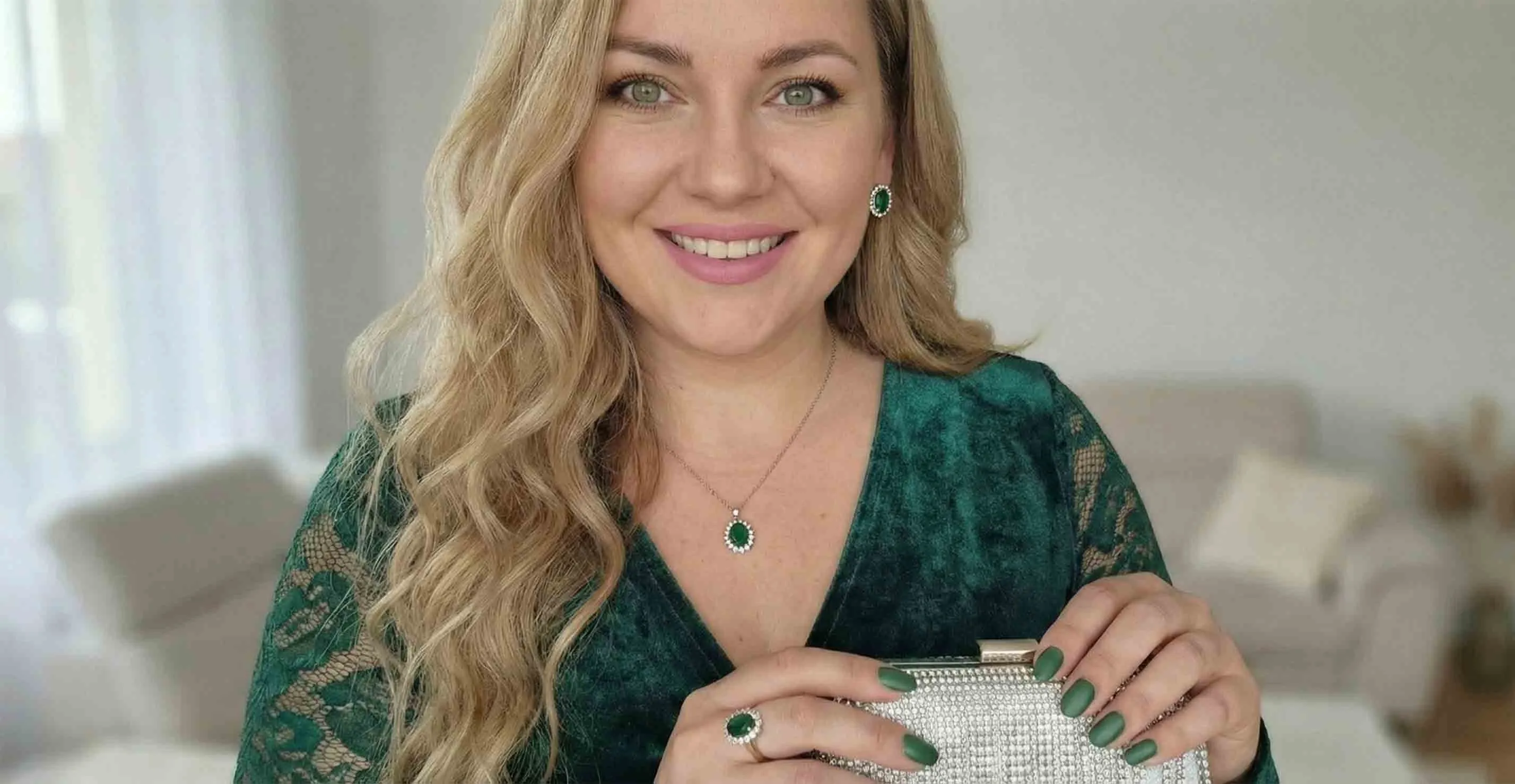 Modelka w biżuterii