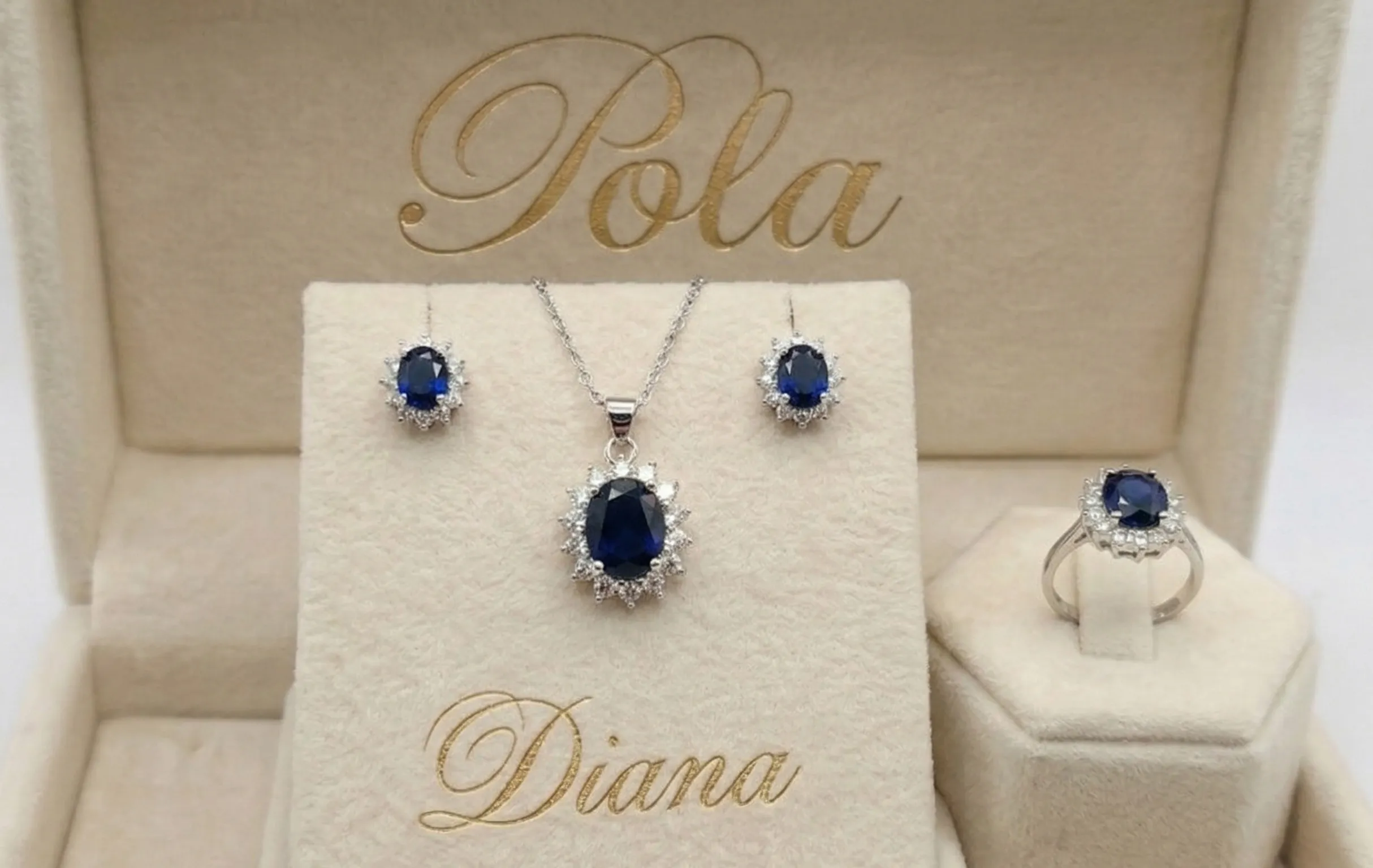 Oryginalna srebrna biżuteria pochodząca z linii Diana, wzbogacona o rubin różowy o masie 5,2ct.